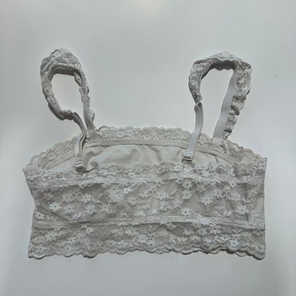 Colsie Delicate White Floral Lace Bralette medium - Picture 6 of 6